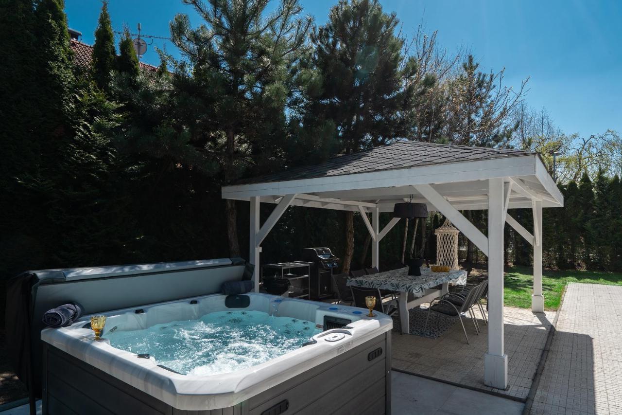 Serenity Prague Villa With Garden Jacuzzi Extérieur photo